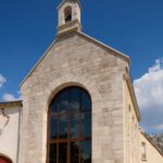 Parement pierre naturelle Templier en Auberoche – Finition brute et chaleureuse